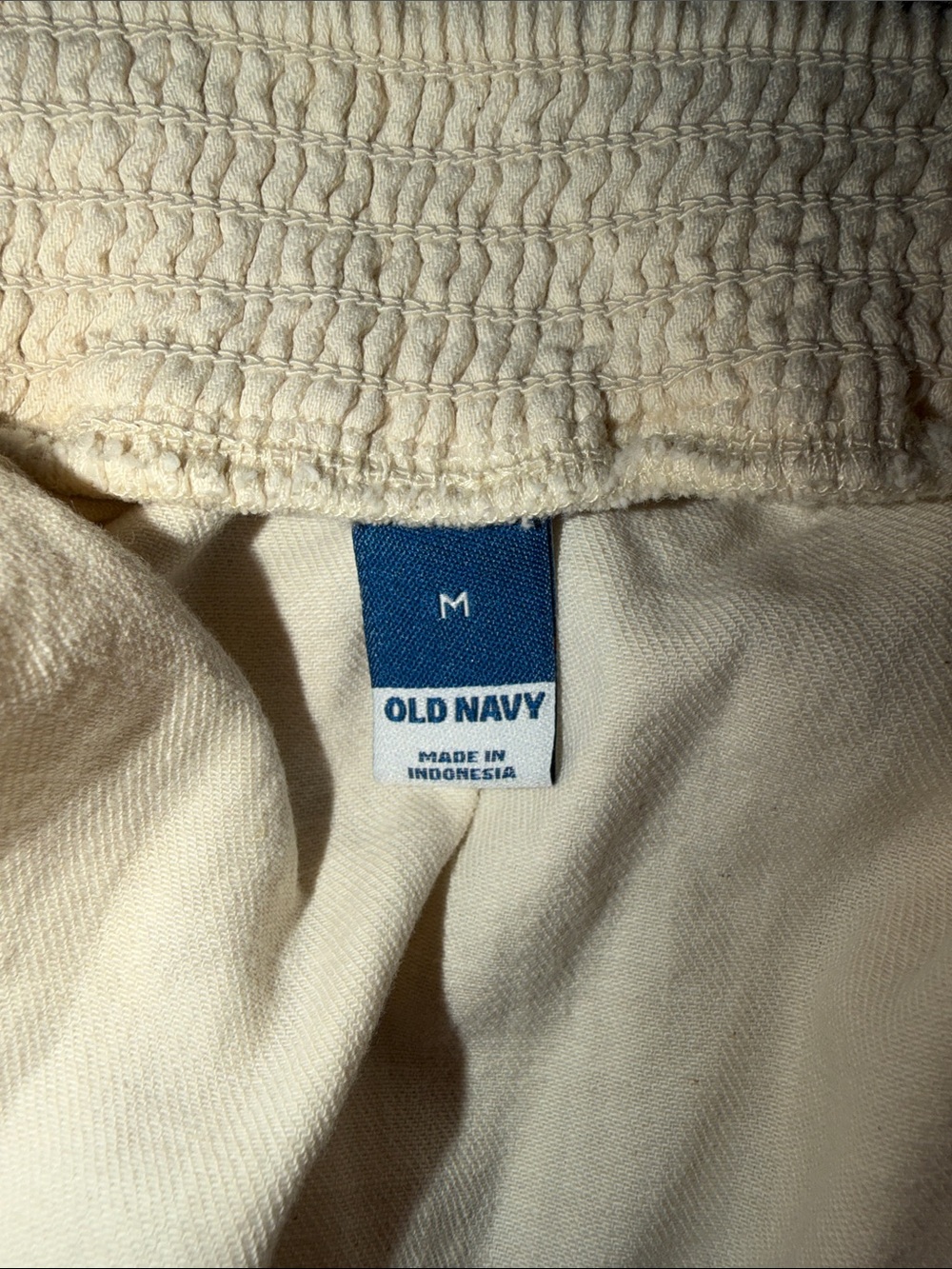 Old Navy Cream Button-Front Spaghetti Strap Camisole - Picture 2 of 3